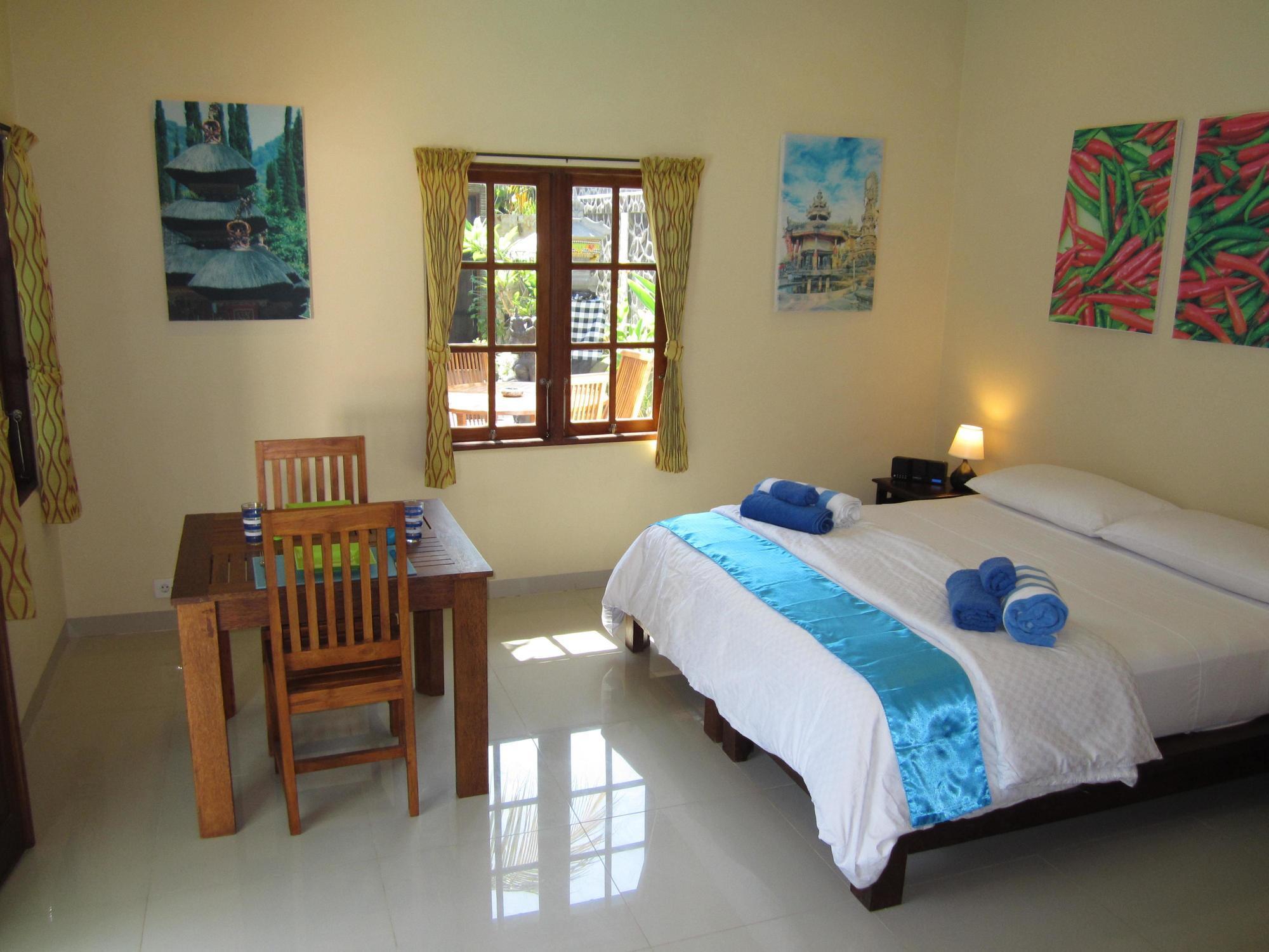 Lovina Oasis Hotel Exterior photo